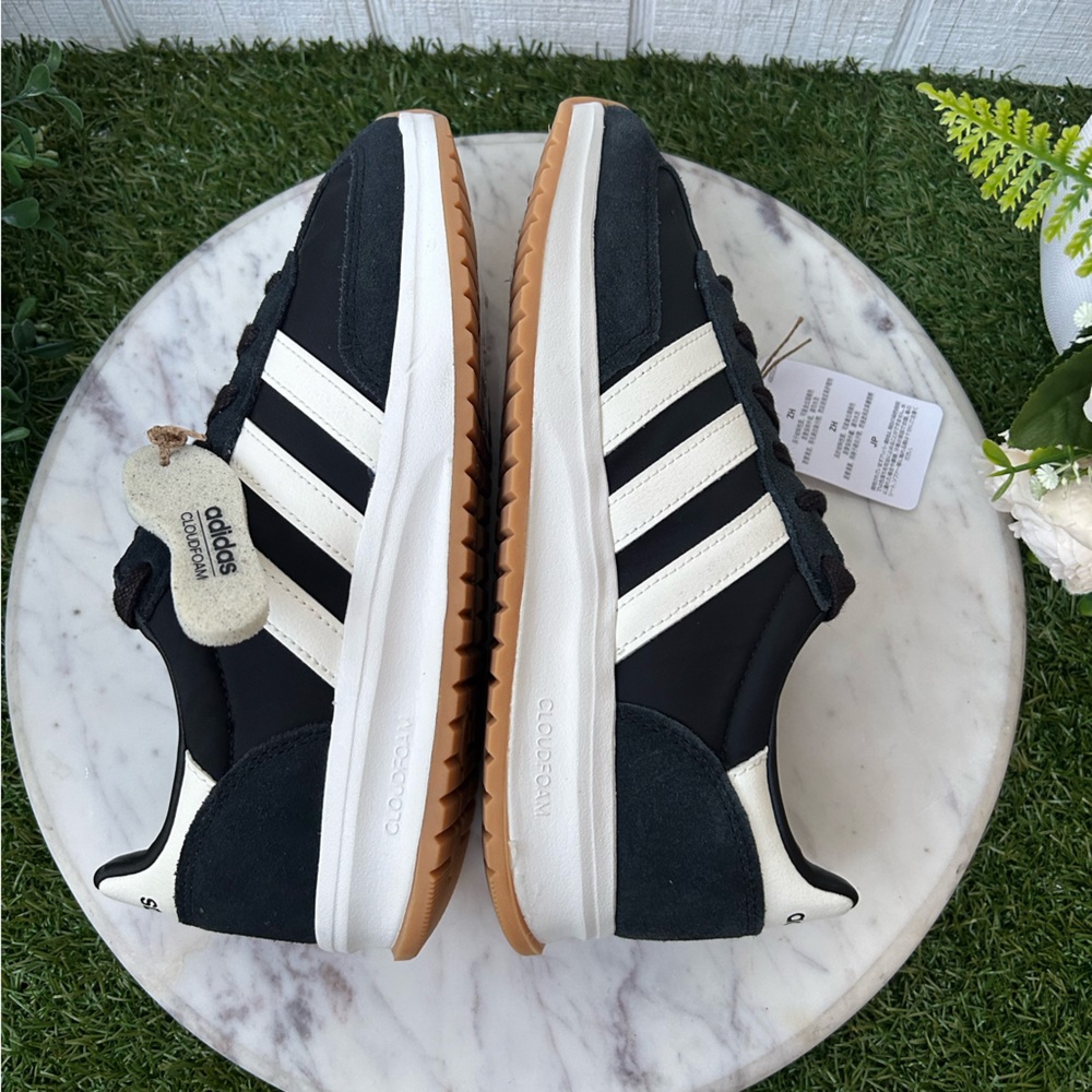 adidas RUN 7OS 2.0 SHOES Core Black / Core White / Core White women size 7 NEW - Picture 13 of 16